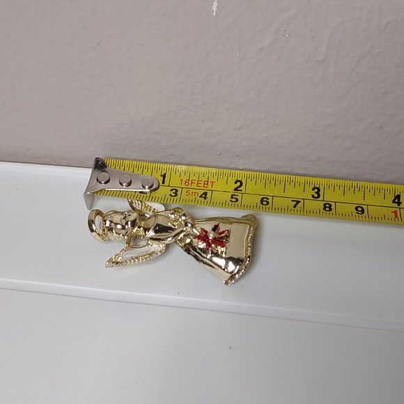 Angel With Red Flower Brooch - Picture 4 of 7